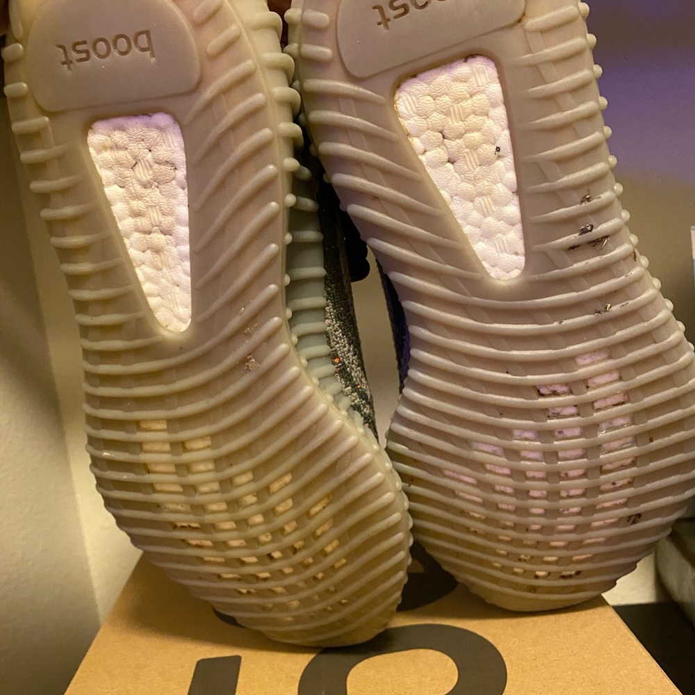 Yeezy 350 belugas - Picture 4 of 5